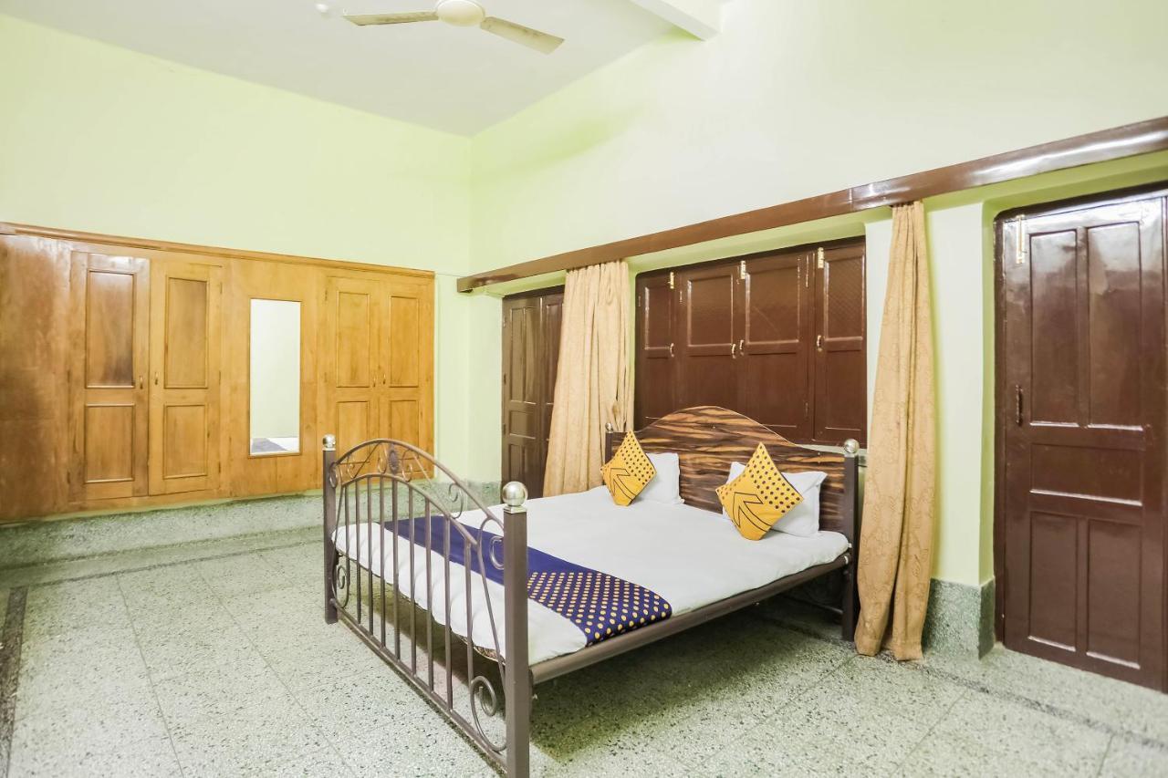 Spot On 64751 Hotel Shivani Palace Muthiganj Bagian luar foto